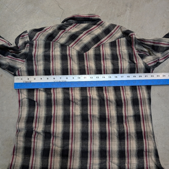 Y2k Wrangler Shacket Pearl Snap Insulated Men's L?XL? Plaid Flaws - Picture 7 of 7